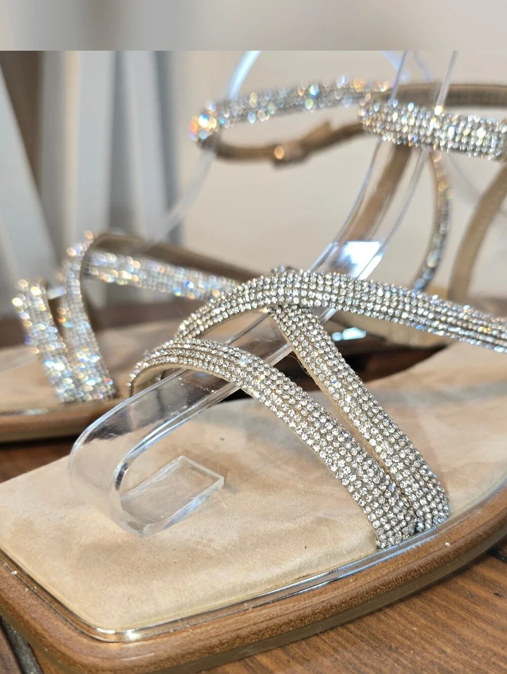 Vince Camuto NWT Pertema Sparkle Strappy Women's Sandals Size 7M
